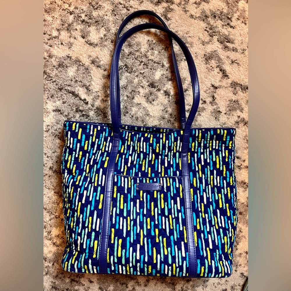 Vera Bradley Tall Zip Tote